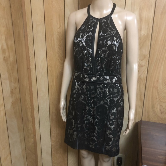 All Over Lace Deep V Dress - Picture 6 of 11